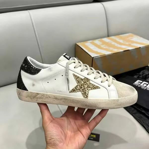 GGDB 2026 Retro Shoes In A Star Design, Classic Casual Shoes With A Star Pattern, Flat Sole And High Shaft. Sports Shoes In A Pair Style.